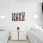 Eden Island Village Apartment *