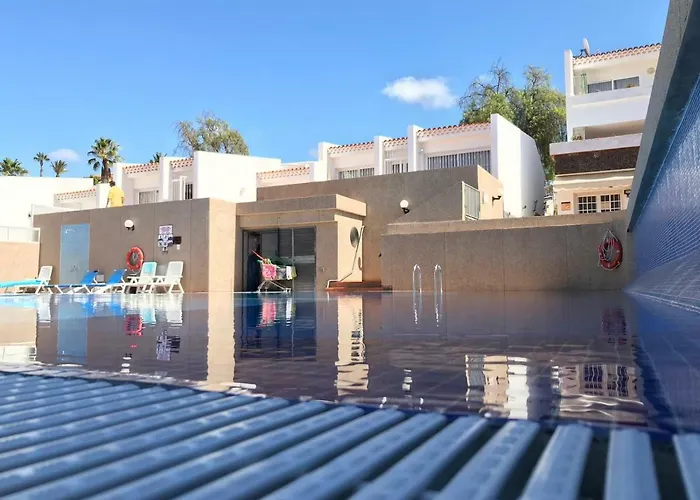 Eden Island Village Apartment *